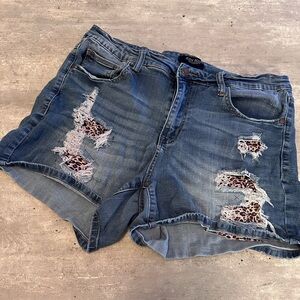Judy Blue Ripped Denim Jean Shorts with Leopard Detail Size 1XL